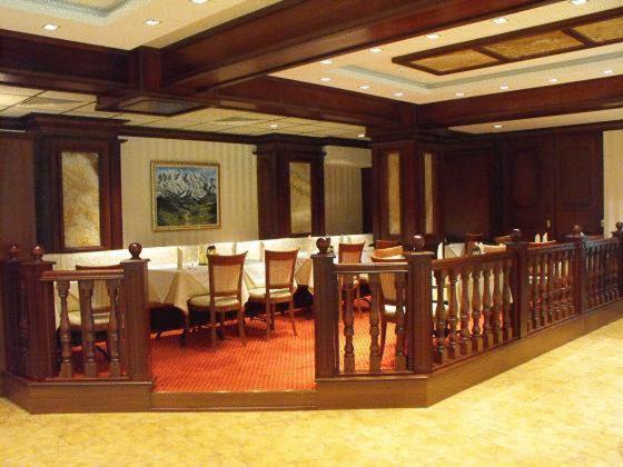Hotel Park Karnobat Екстер'єр фото