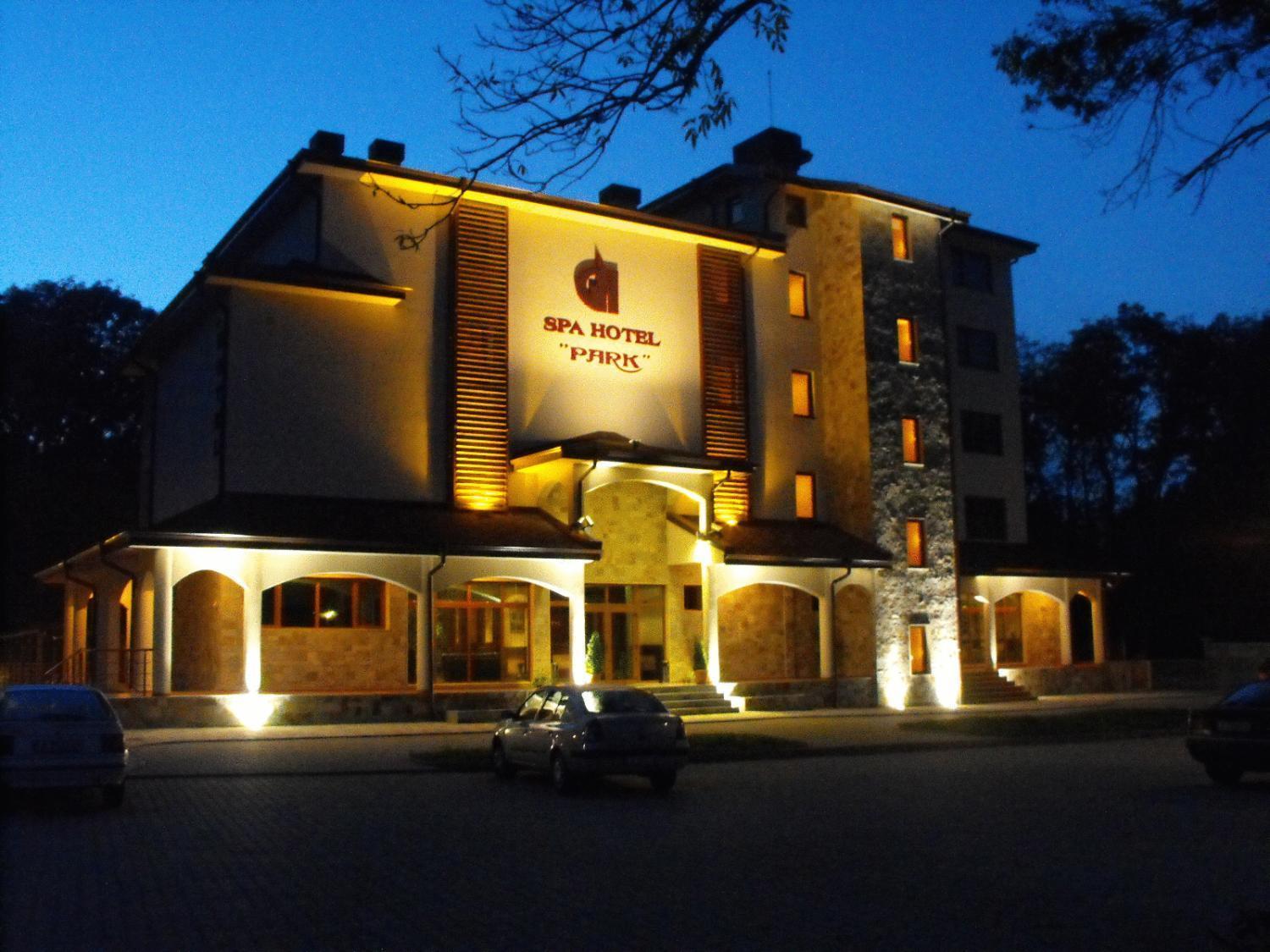 Hotel Park Karnobat Екстер'єр фото